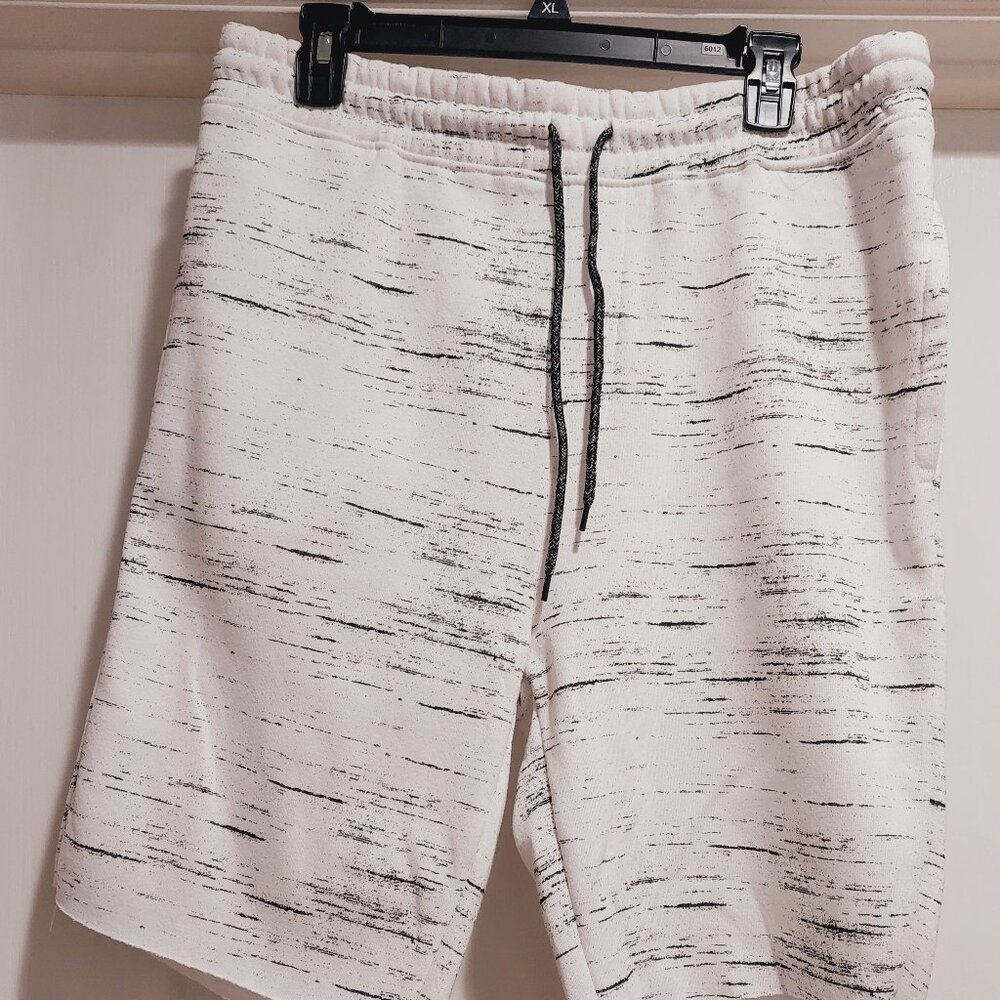 Men's Rue 21 Sweat Short Sz L